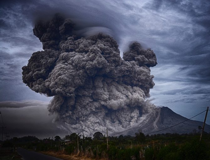 erupcja wulkan indonezja yosh ginsu