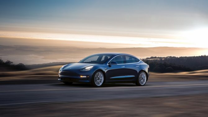 Tesla Model 3 / Źródło: Tesla