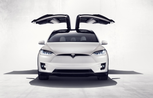 Tesla Model X 4