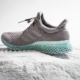 Adidasy 3D z morskich śmieci
