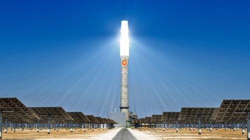 skoncentrowana energia słoneczna wieża słoneczna