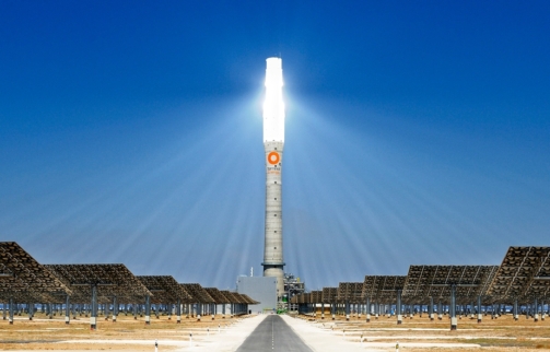 skoncentrowana energia słoneczna wieża słoneczna