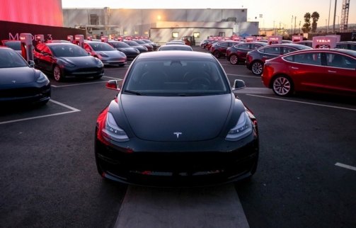 Tesla Model 3 / Źródło: Tesla